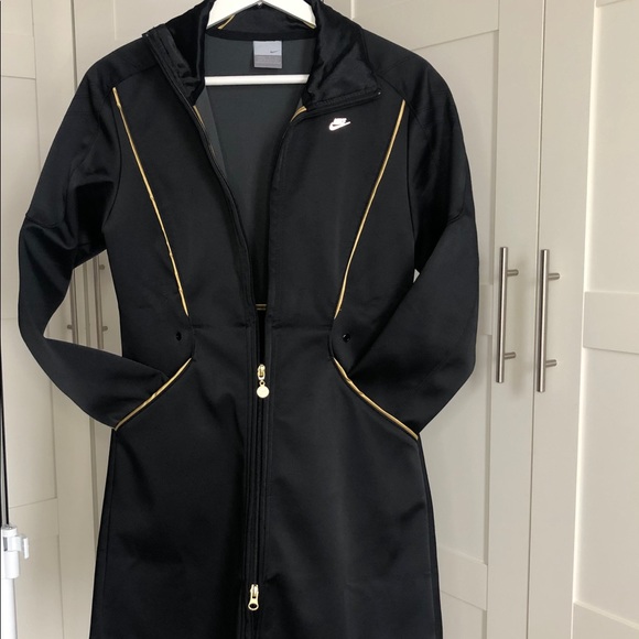 Nike black/gold scuba coat - Picture 2 of 7